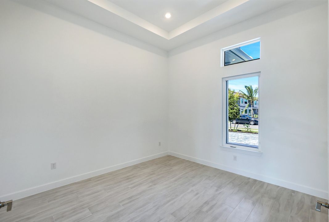 15322 Turin Dr, Naples, FL 34114