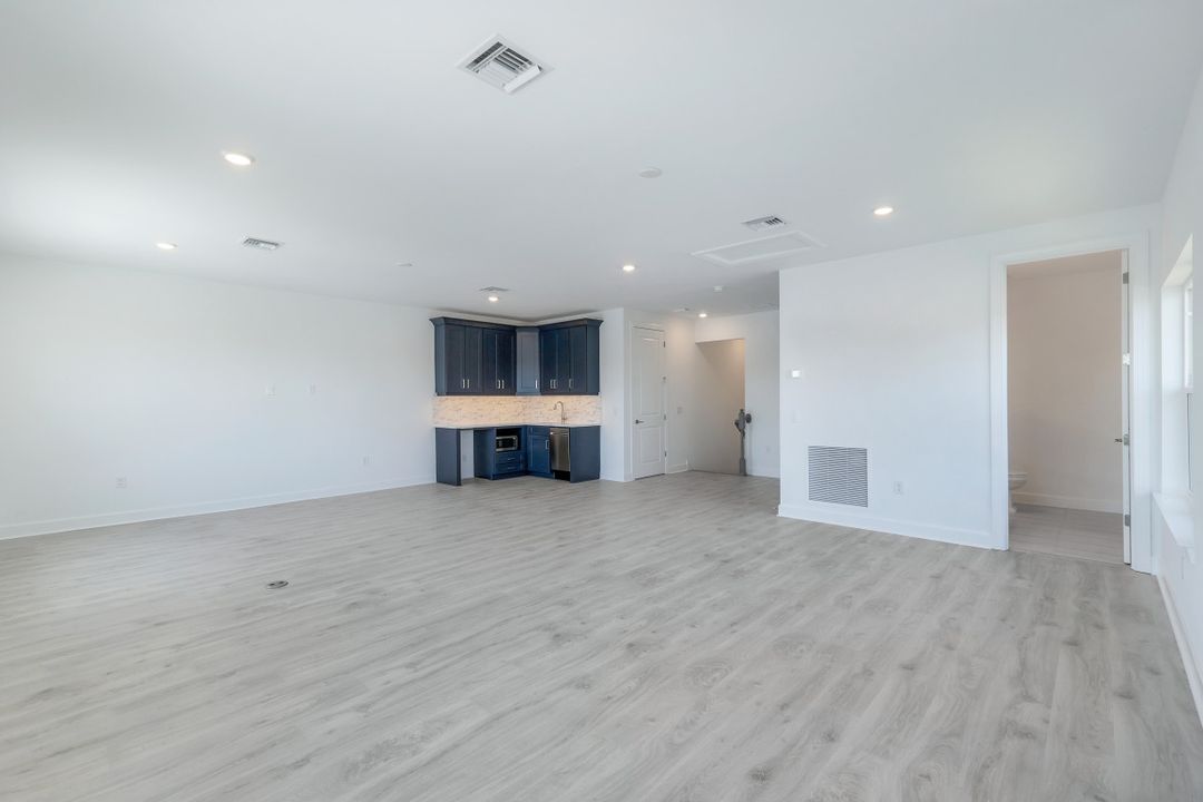 15322 Turin Dr, Naples, FL 34114