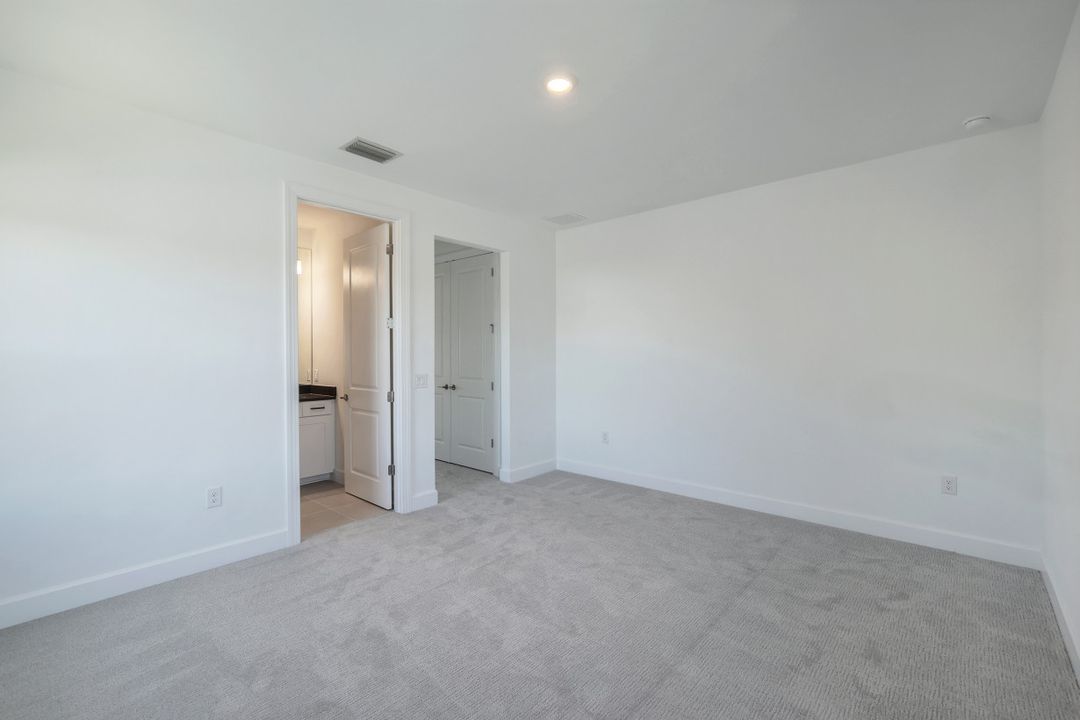 15322 Turin Dr, Naples, FL 34114