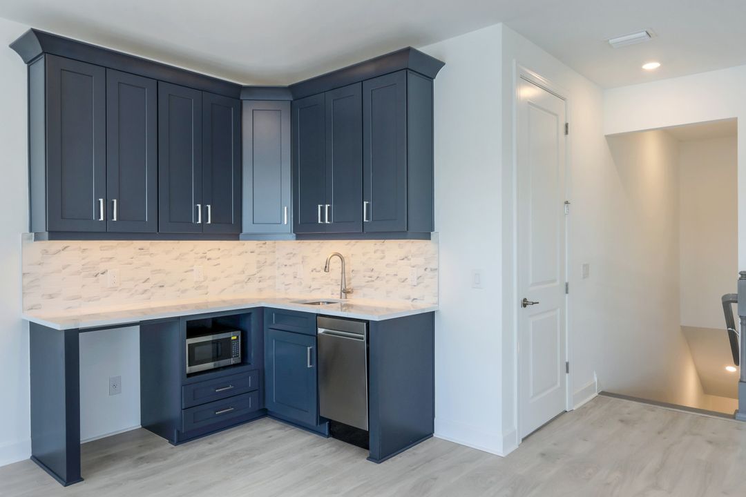 15322 Turin Dr, Naples, FL 34114