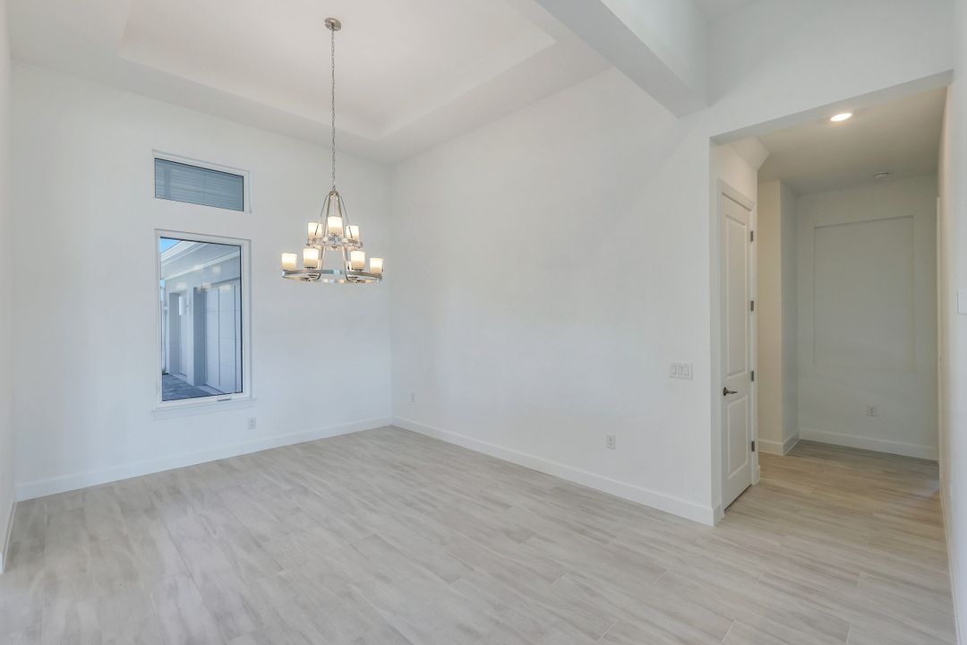 15322 Turin Dr, Naples, FL 34114