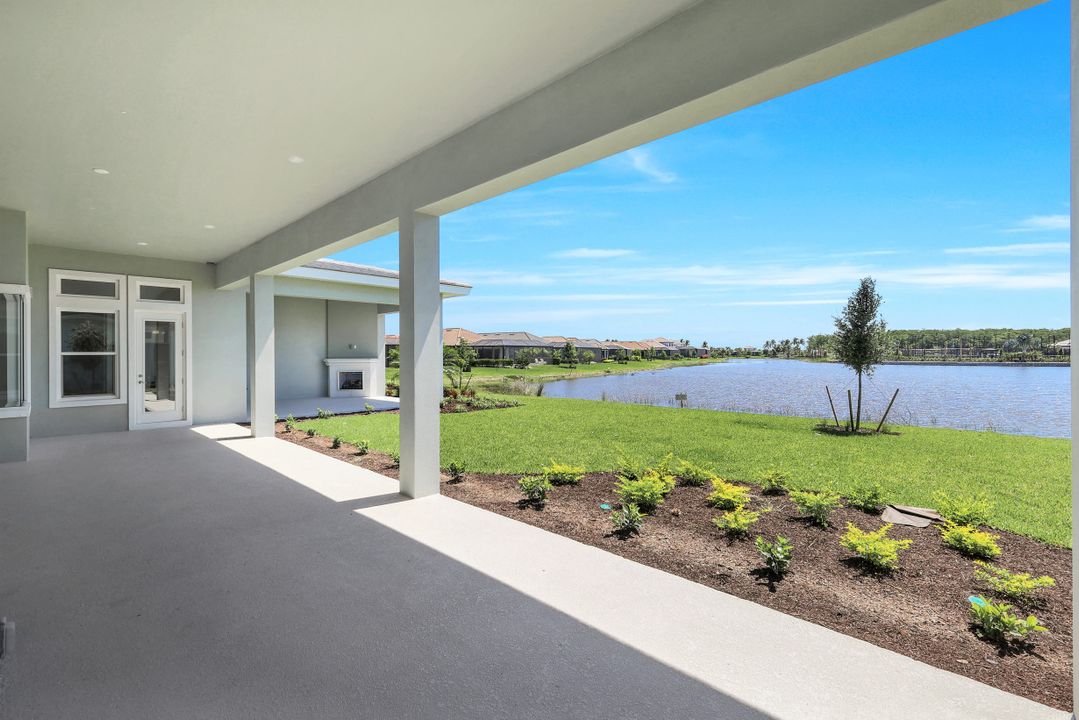 15322 Turin Dr, Naples, FL 34114