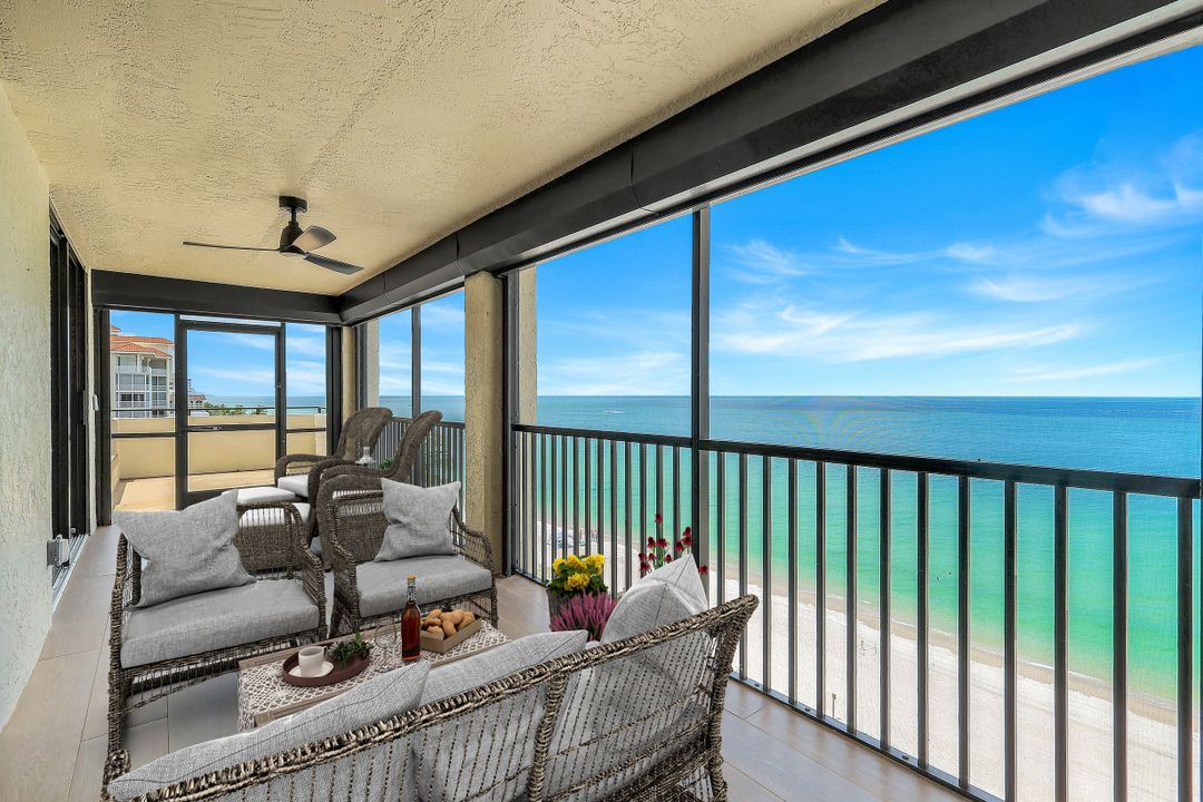 9715 Gulf Shore Dr #702, Naples, FL 34108