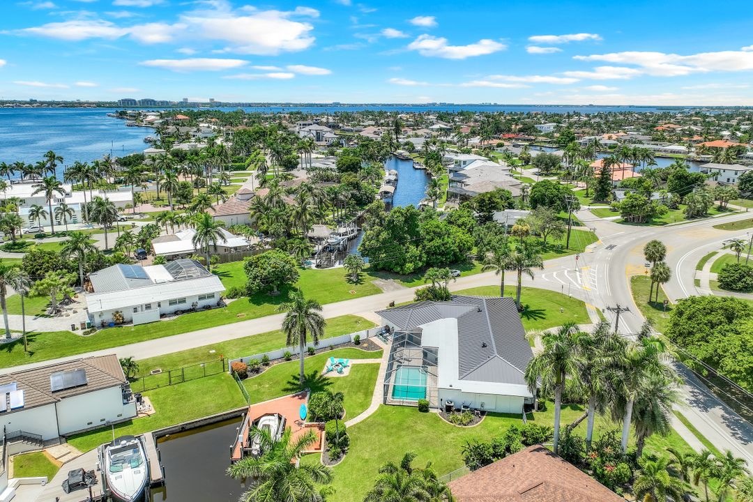 5237 Del Prado Blvd S, Cape Coral, FL 33904