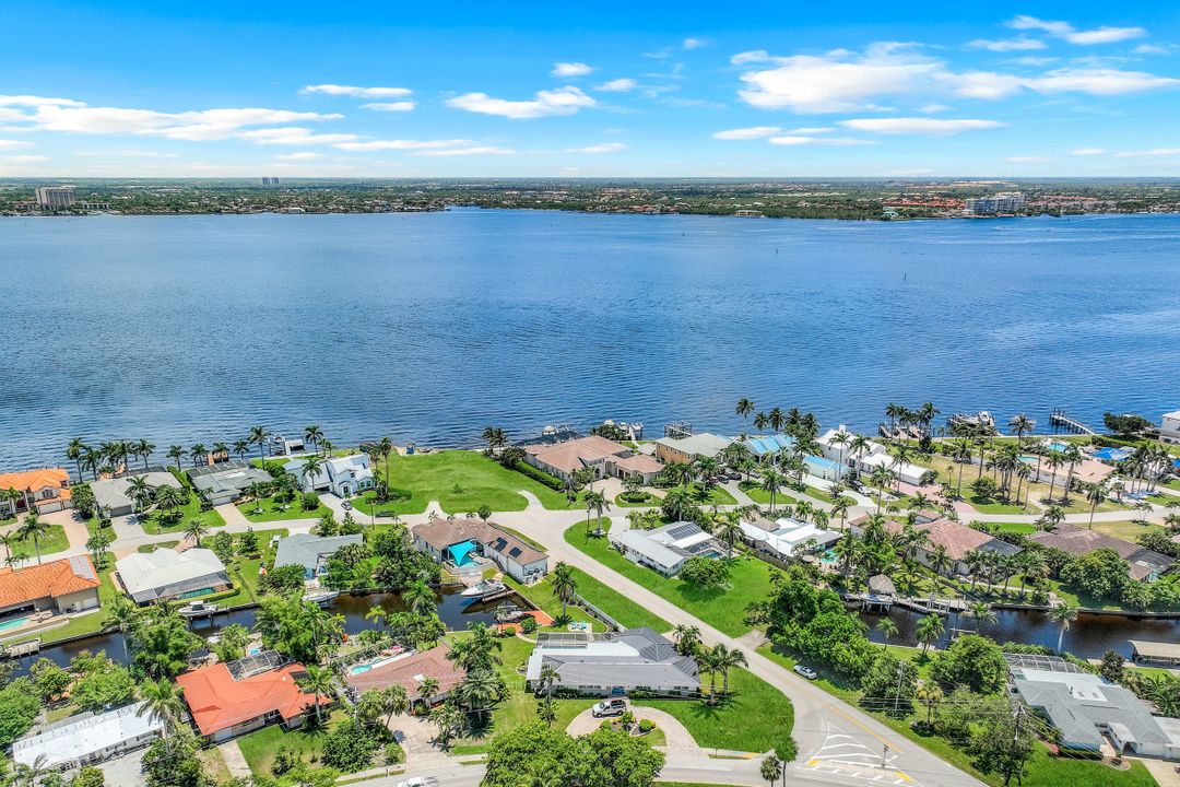 5237 Del Prado Blvd S, Cape Coral, FL 33904
