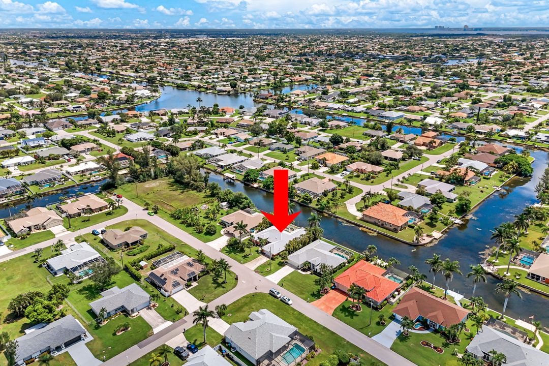 2143 SE 5th Ave, Cape Coral, FL 33990