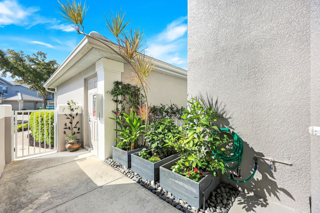 12110 Summergate Cir #I-202, Fort Myers, FL 33913