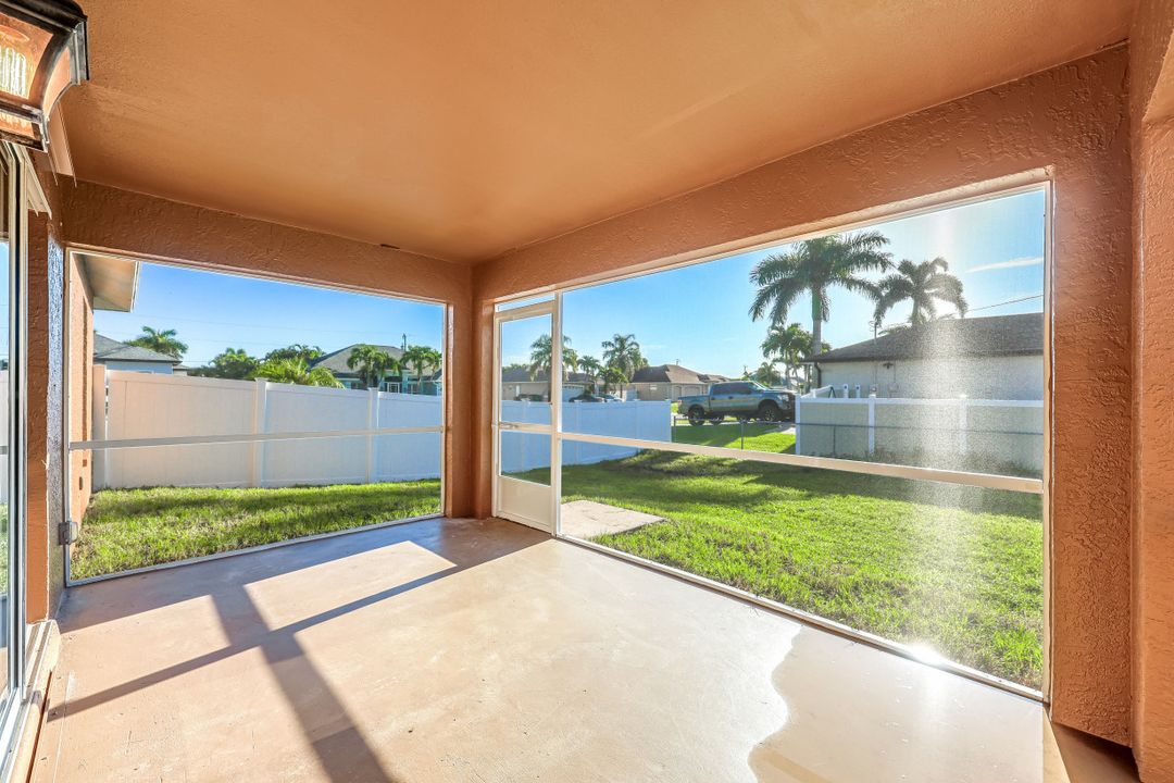 3719 SW 20th Pl, Cape Coral, FL 33914