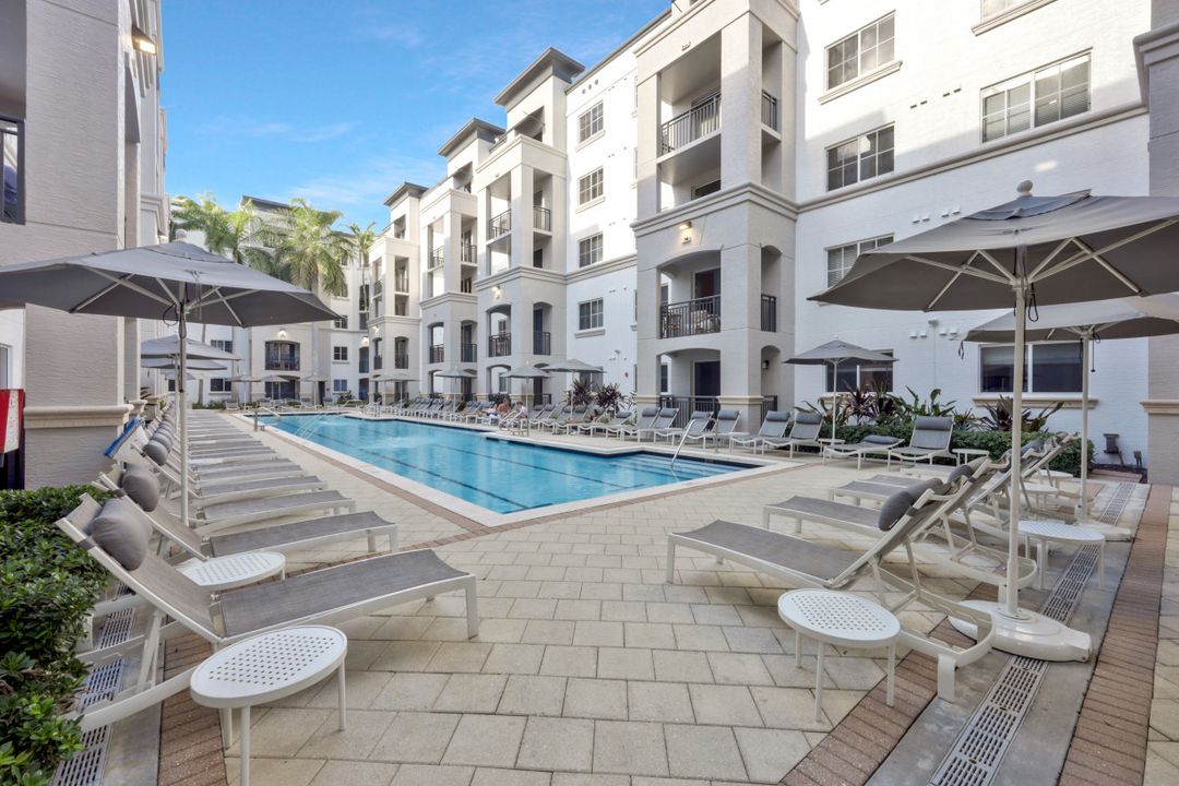 6620 SW 57th Ave #A203, South Miami, FL 33143
