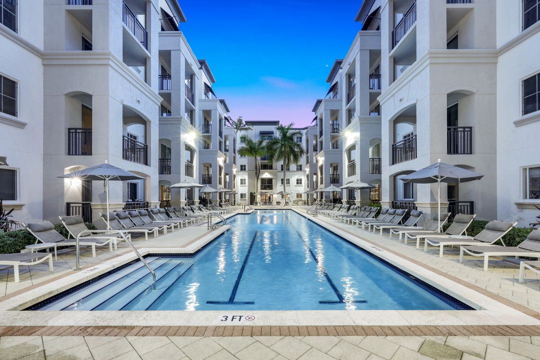6620 SW 57th Ave #A203, South Miami, FL 33143