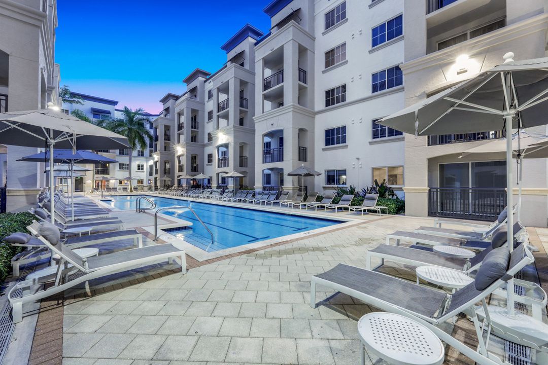 6620 SW 57th Ave #A203, South Miami, FL 33143