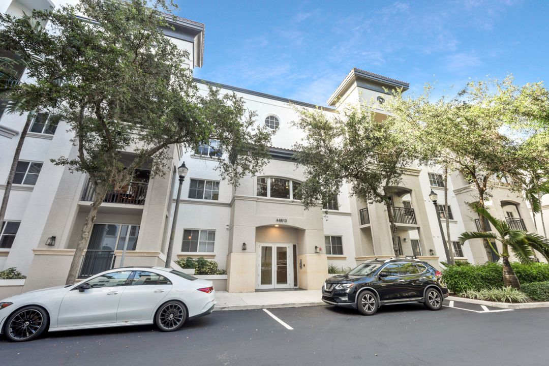 6620 SW 57th Ave #A203, South Miami, FL 33143