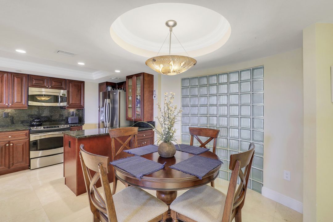 4751 Gulf Shore Blvd N #1403, Naples, FL 34103