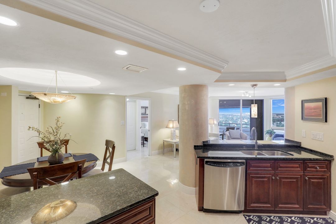 4751 Gulf Shore Blvd N #1403, Naples, FL 34103