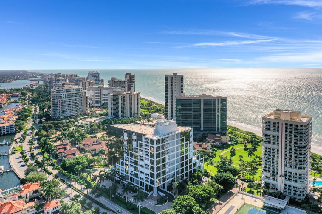 4751 Gulf Shore Blvd N #1403, Naples, FL 34103