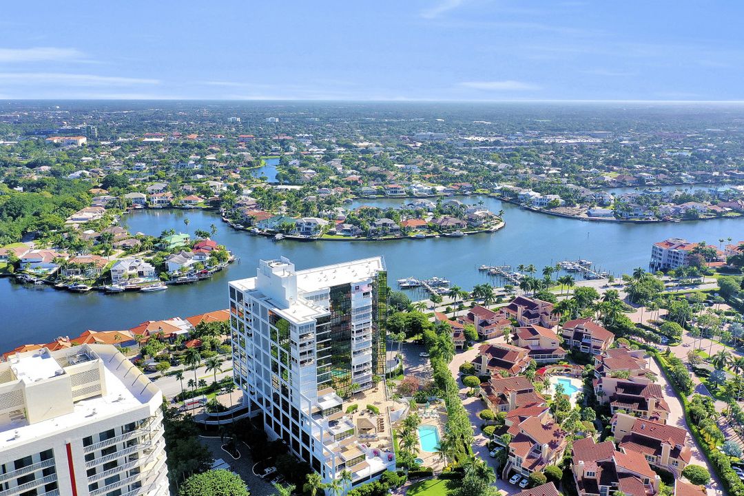 4751 Gulf Shore Blvd N #1403, Naples, FL 34103