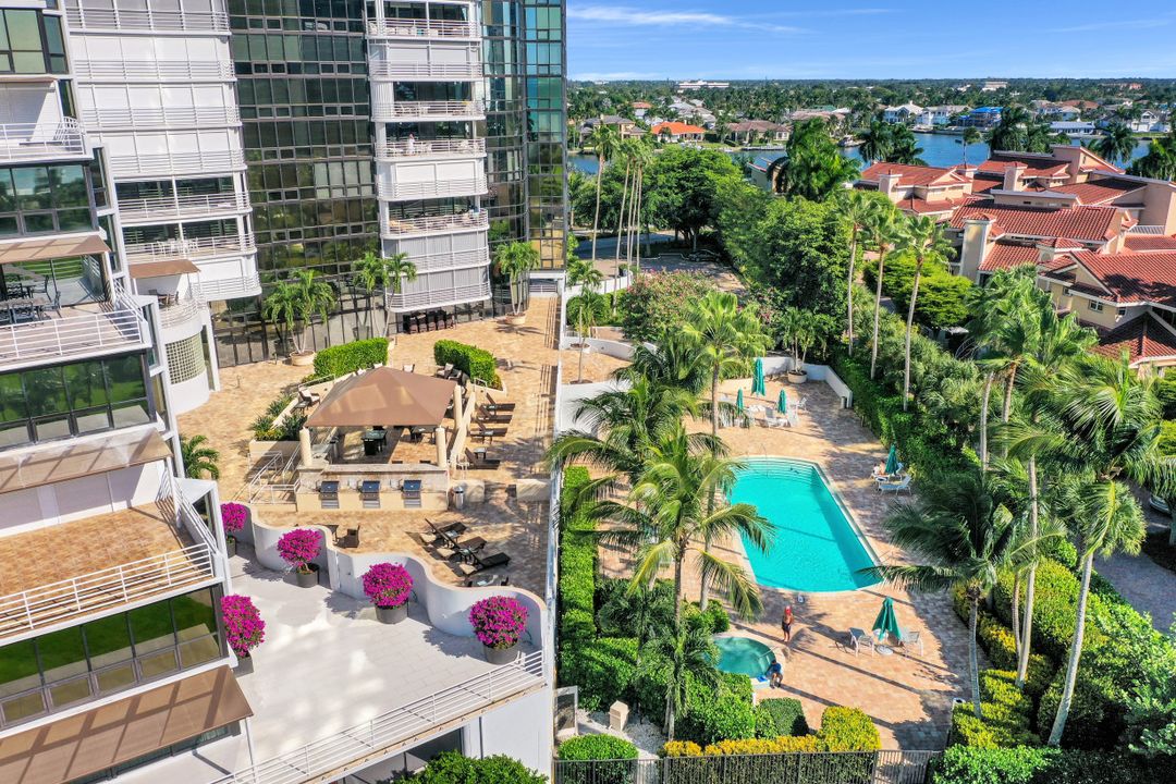 4751 Gulf Shore Blvd N #1403, Naples, FL 34103