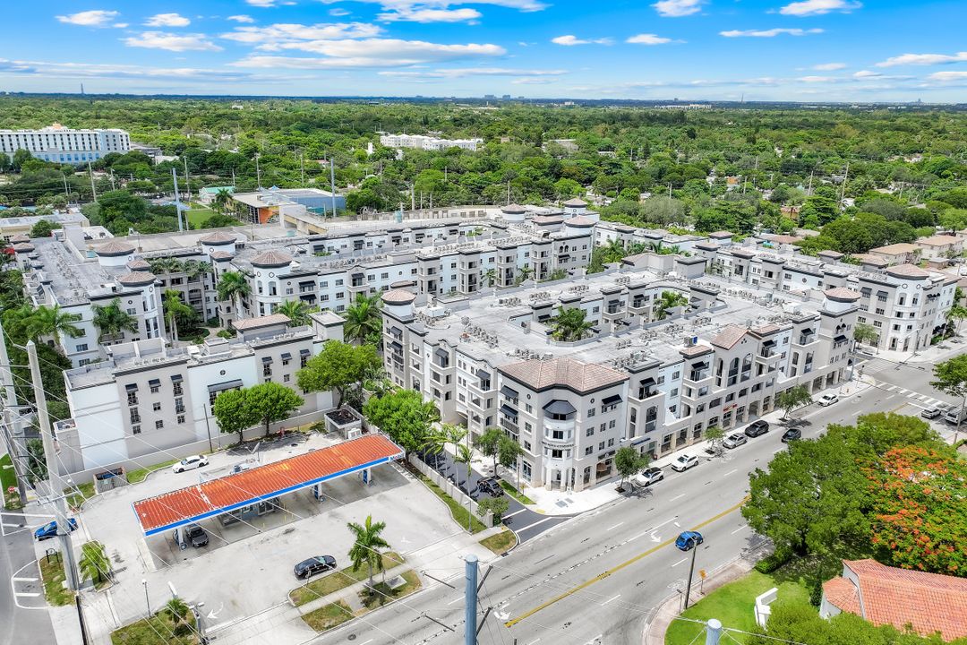 6620 SW 57th Ave #C202, South Miami, FL 33143