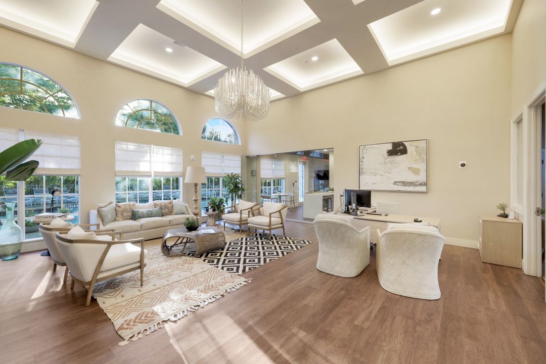 19680 E Country Club Dr, Miami, FL 33180