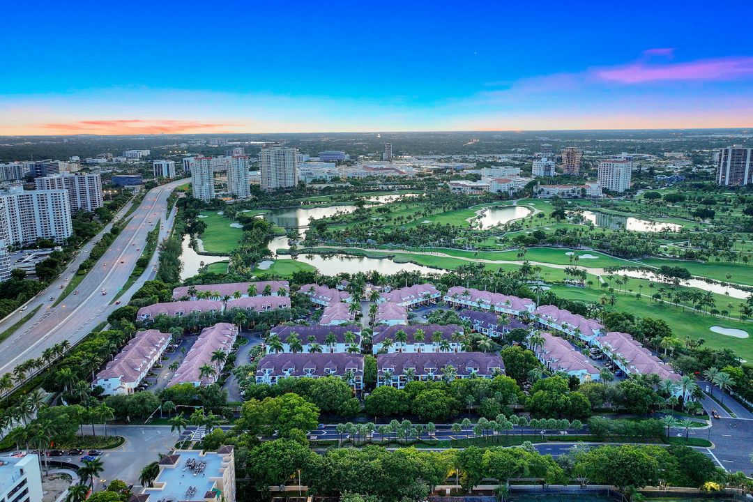 19680 E Country Club Dr, Miami, FL 33180