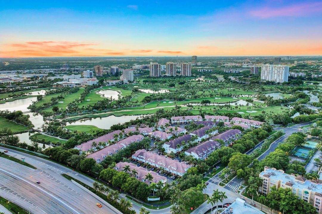 19680 E Country Club Dr, Miami, FL 33180