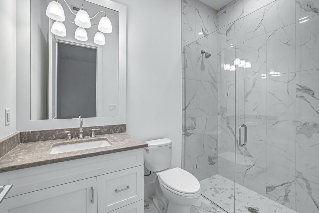 9659 Moonflower Ct, Naples, FL 34114
