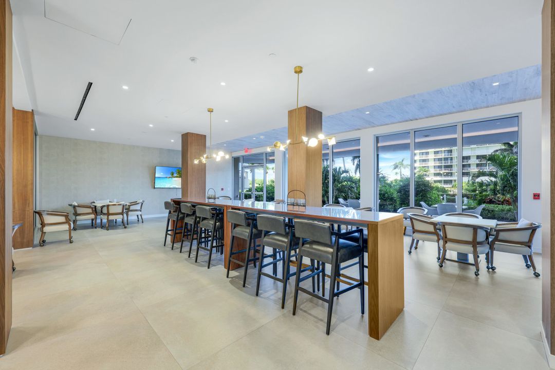 260 Seaview Ct #905, Marco Island, FL 34145
