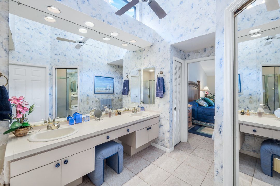 10354 Quail Crown Dr, Naples, FL 34119