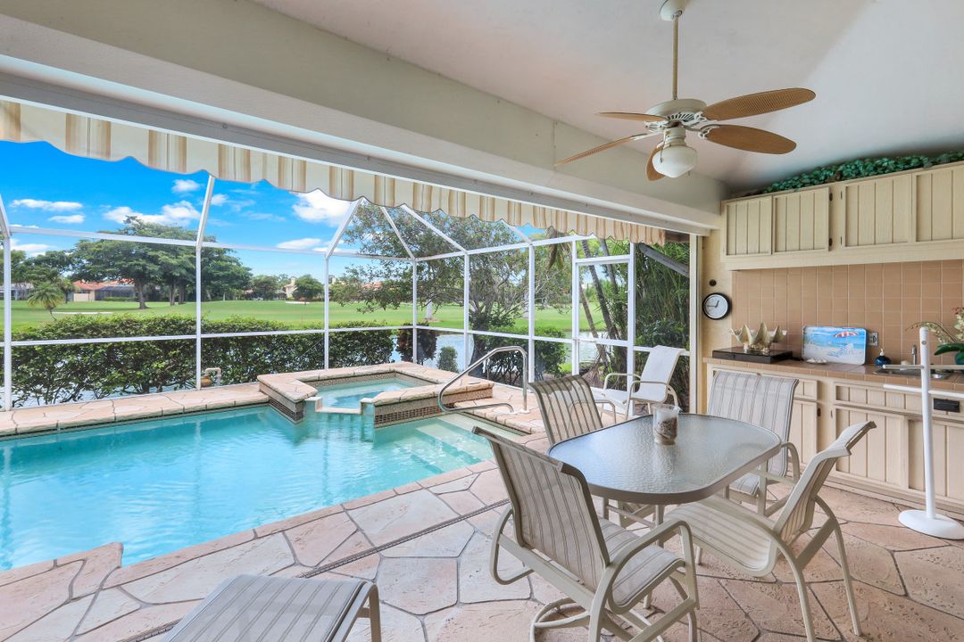 10354 Quail Crown Dr, Naples, FL 34119