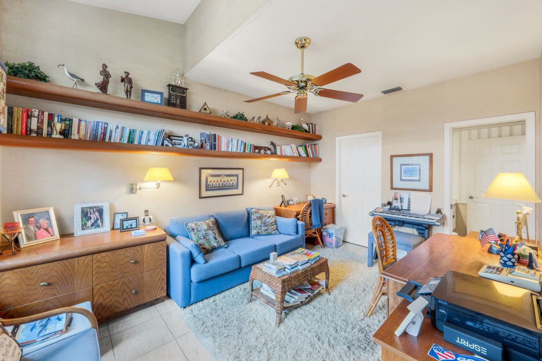 10354 Quail Crown Dr, Naples, FL 34119