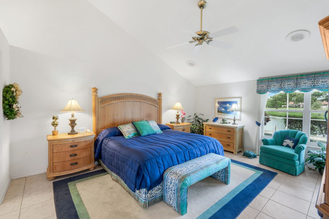 10354 Quail Crown Dr, Naples, FL 34119