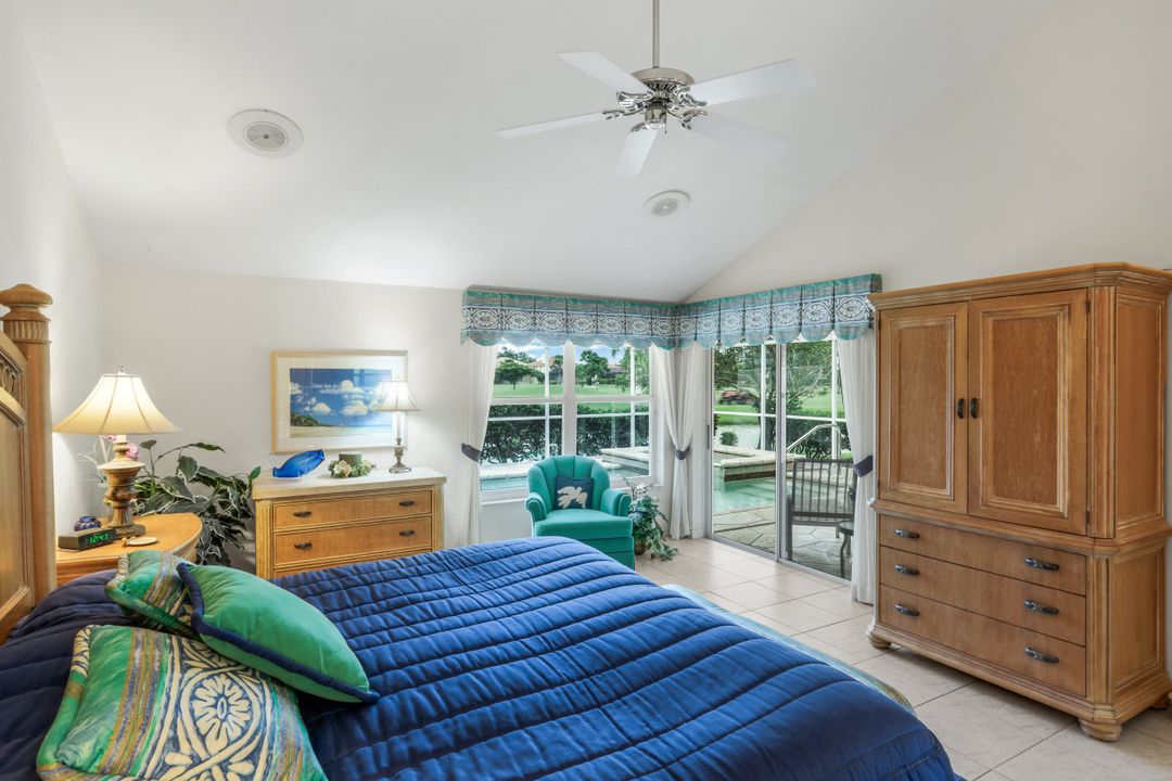 10354 Quail Crown Dr, Naples, FL 34119