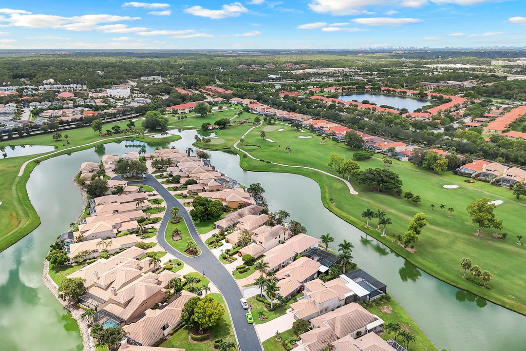 10354 Quail Crown Dr, Naples, FL 34119