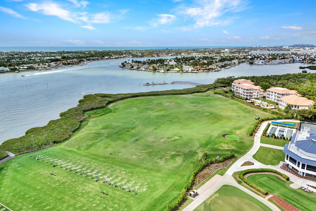 1700 Windstar Blvd, Naples, FL 34112