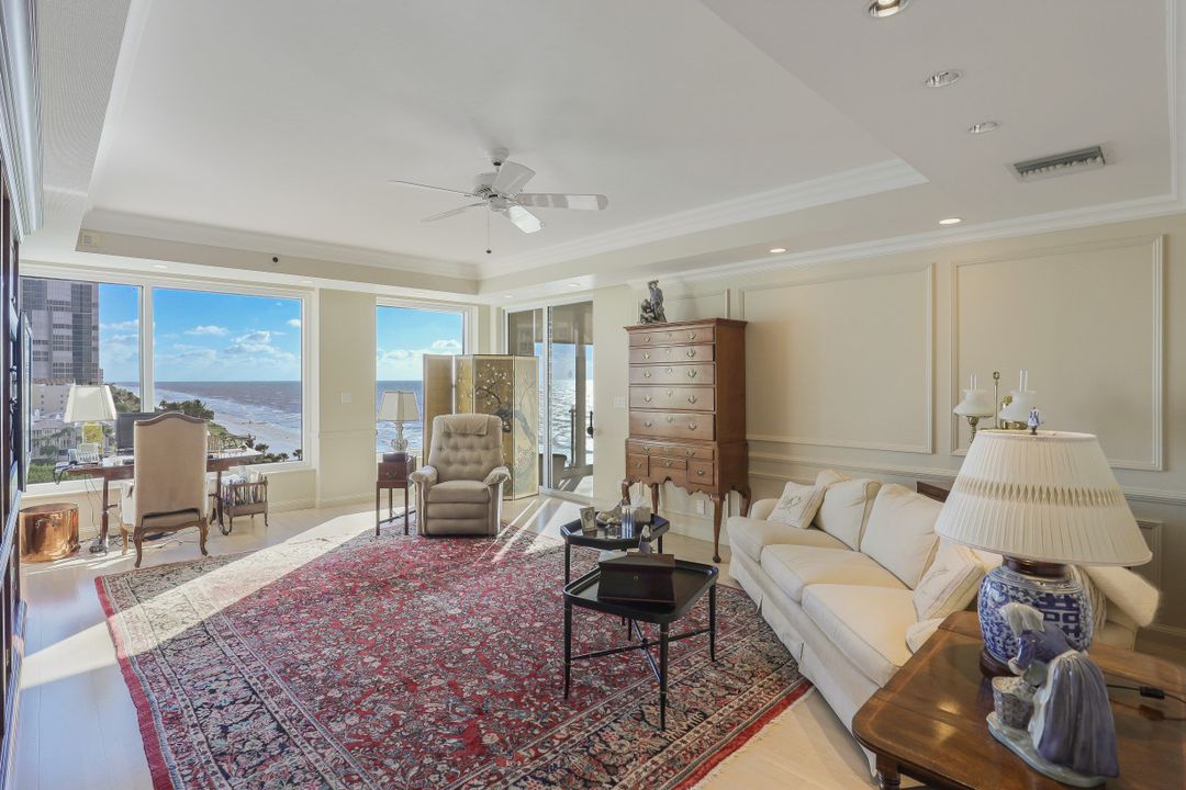 10 Seagate Dr #6S, Naples, FL 34103