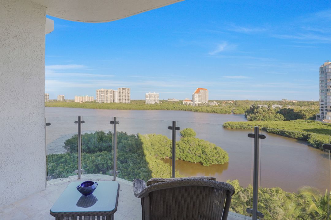 10 Seagate Dr #6S, Naples, FL 34103