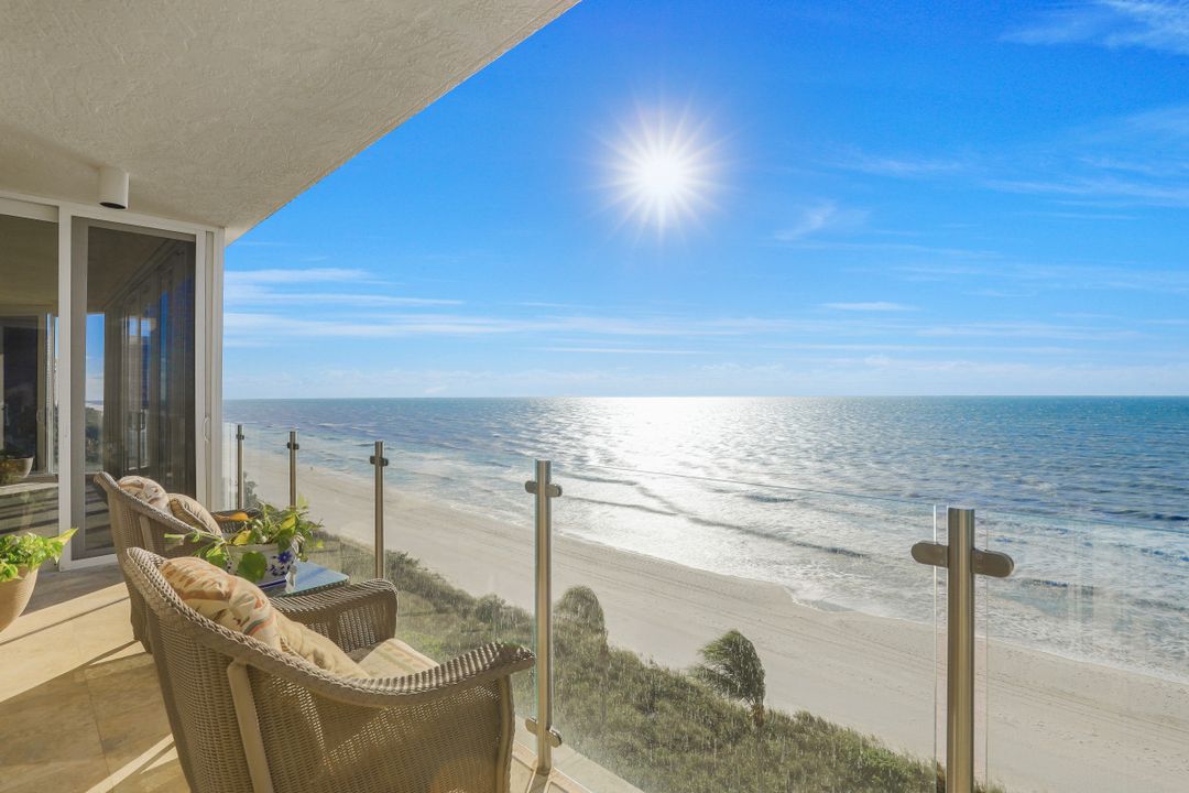 10 Seagate Dr #6S, Naples, FL 34103