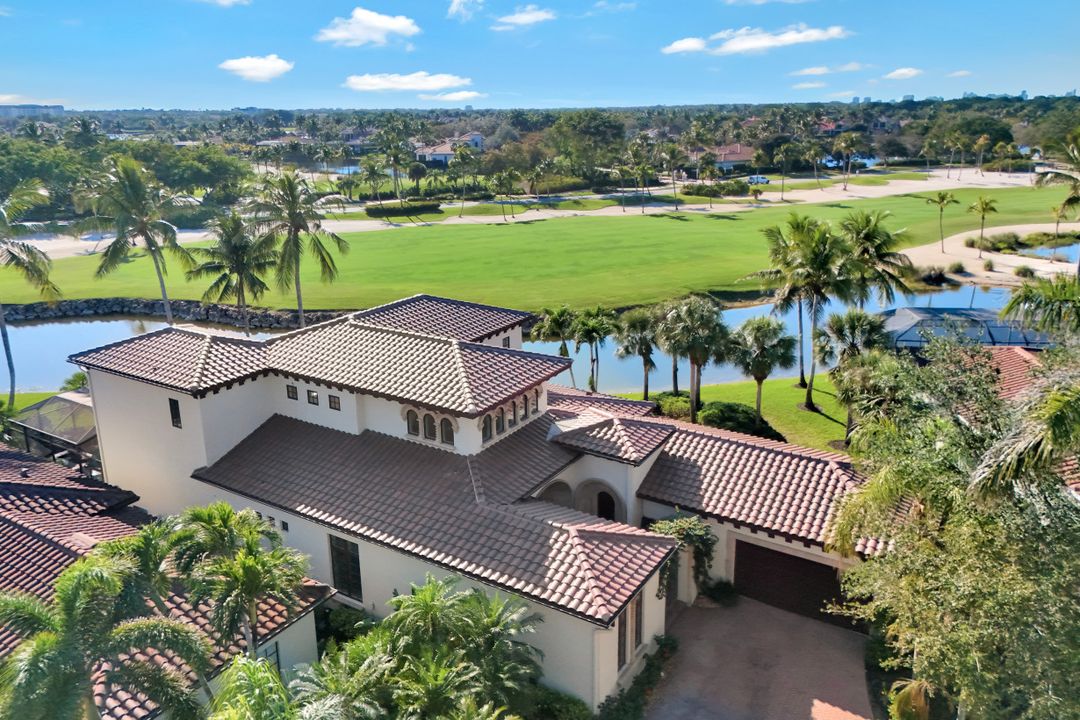 2861 Capistrano Way, Naples, FL 34105