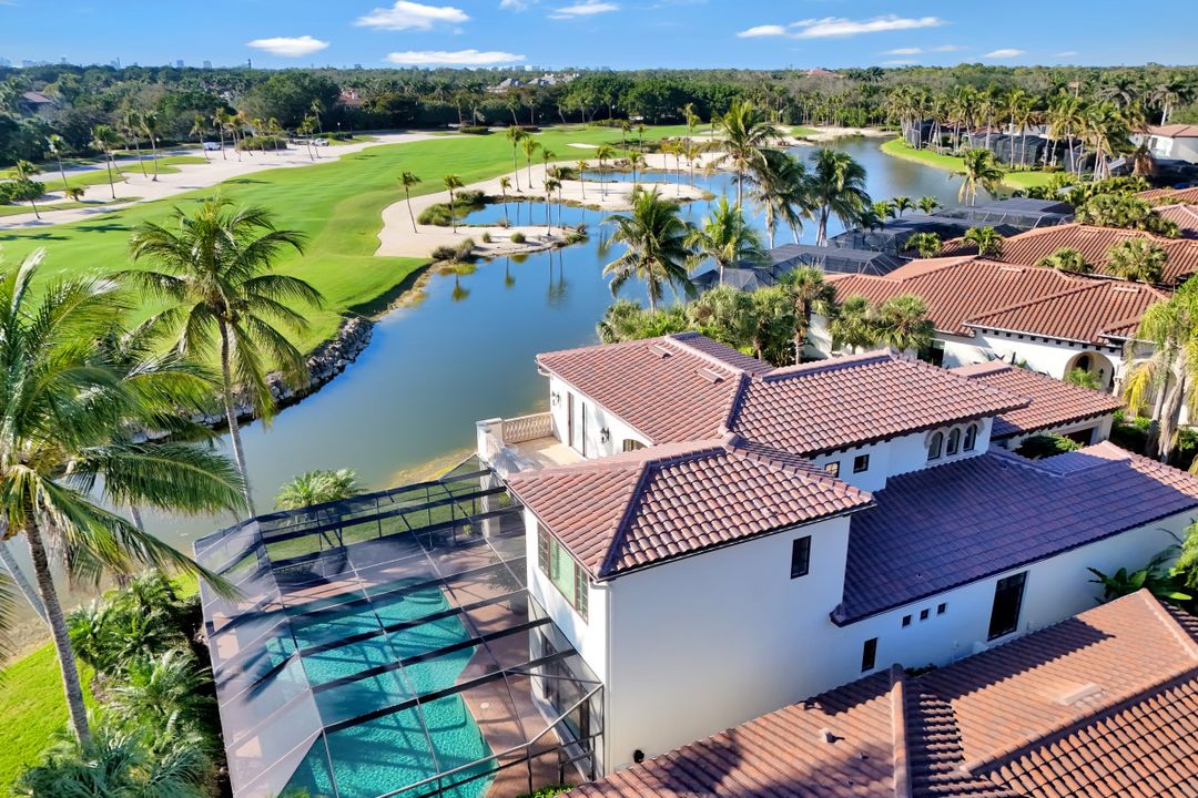 2861 Capistrano Way, Naples, FL 34105