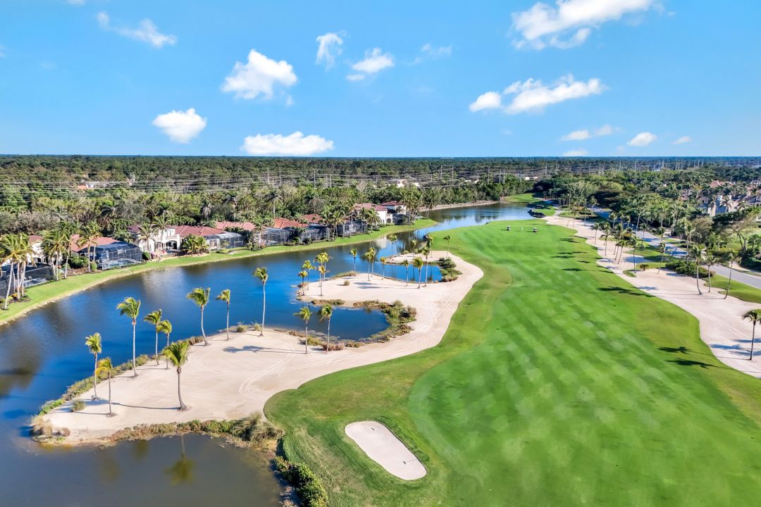 2861 Capistrano Way, Naples, FL 34105