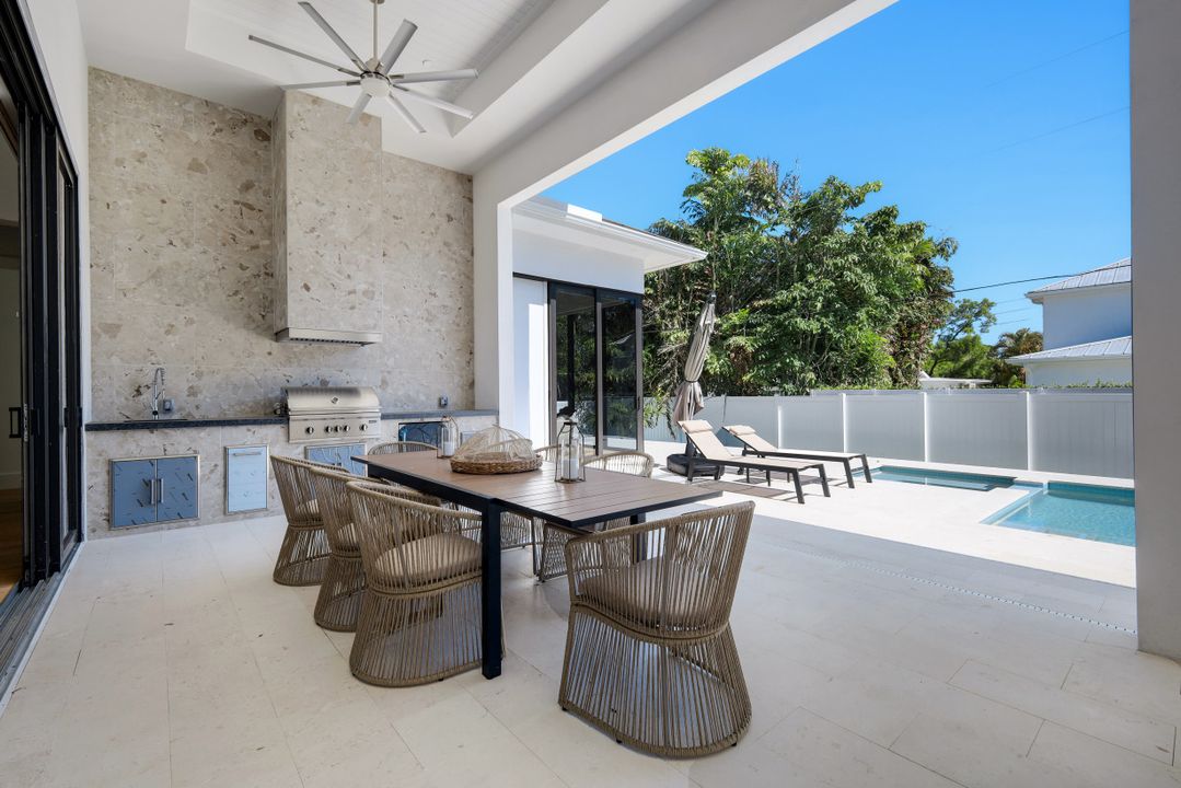 1248 13th Ave N, Naples, FL 34102