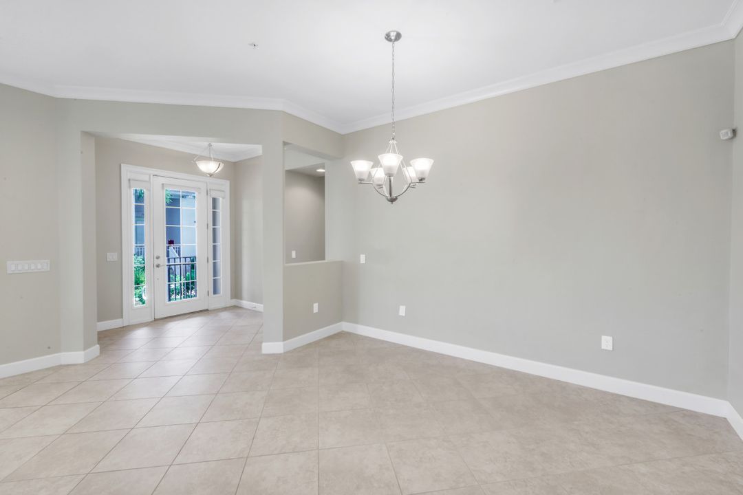 6573 Dominica Dr #101, Naples, FL 34113