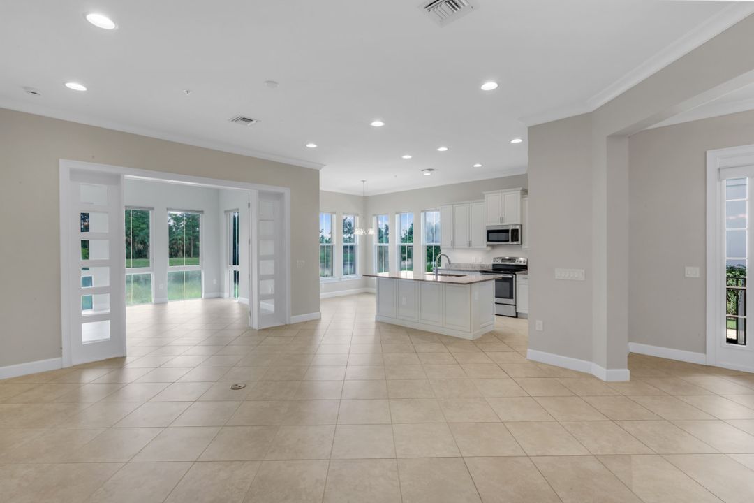 6573 Dominica Dr #101, Naples, FL 34113