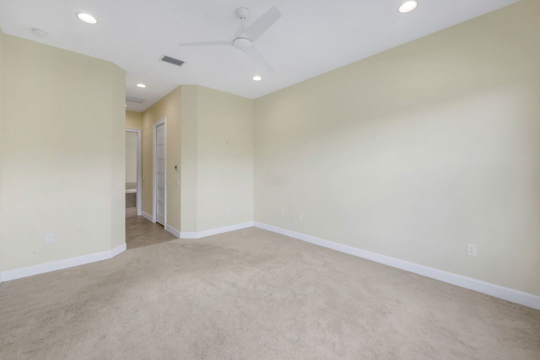 6573 Dominica Dr #101, Naples, FL 34113