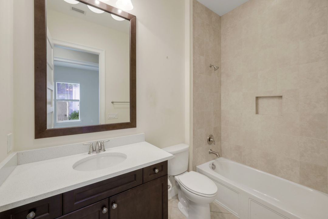 6573 Dominica Dr #101, Naples, FL 34113