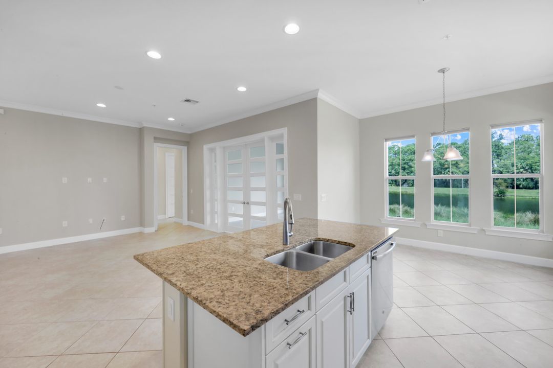 6573 Dominica Dr #101, Naples, FL 34113