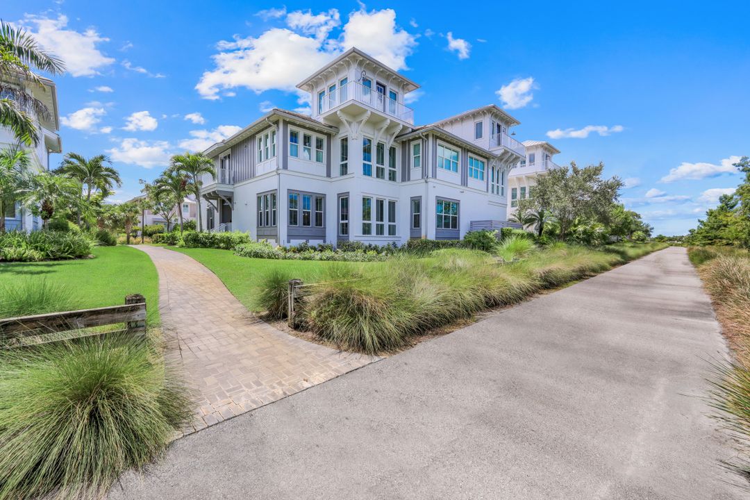 6573 Dominica Dr #101, Naples, FL 34113