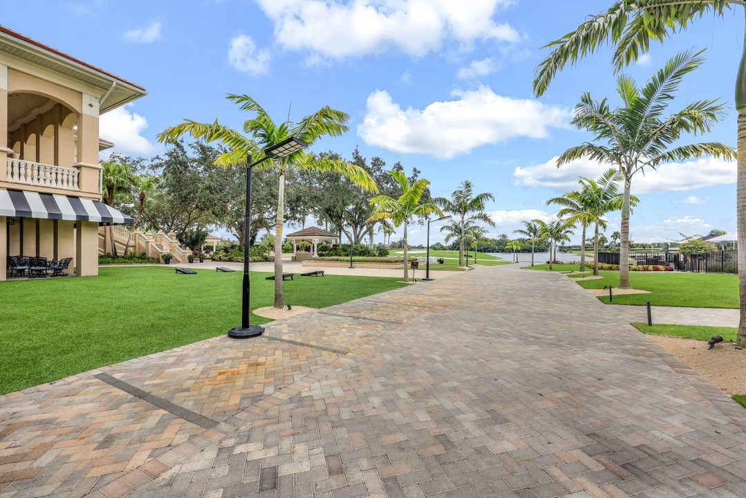 5924 Sand Wedge Ln #2002, Naples, FL 34110