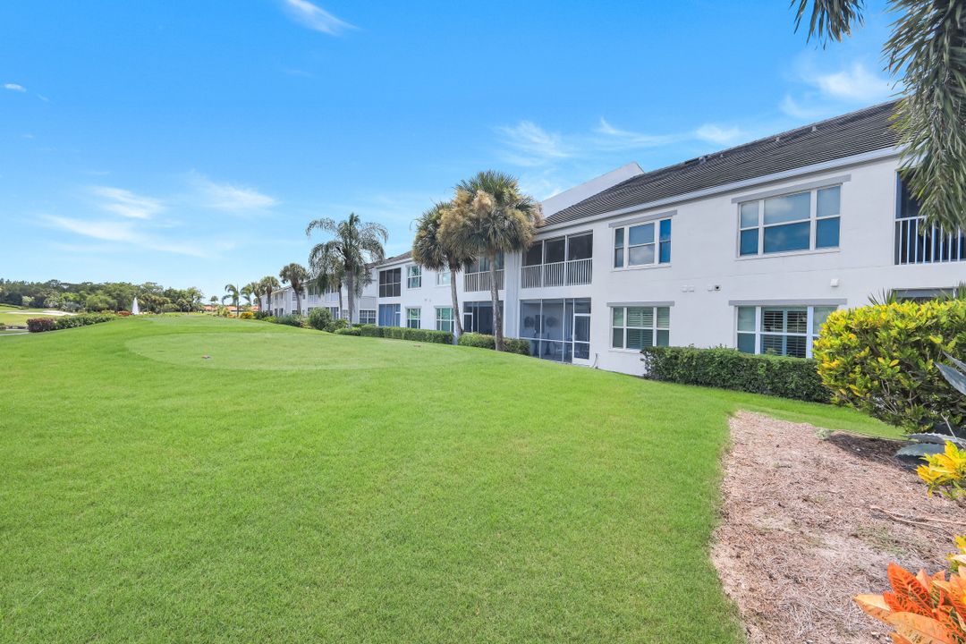 5924 Sand Wedge Ln #2002, Naples, FL 34110