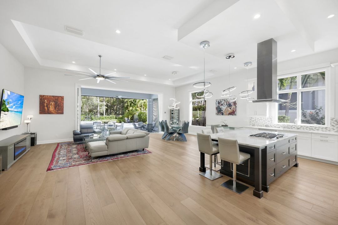 18282 Via Caprini Dr, Miromar Lakes, FL 33913